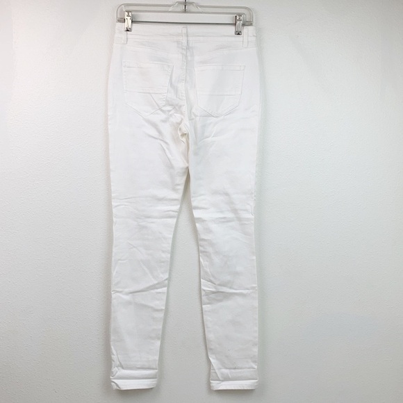 NEW Refuge distressed destroyed white stretch denim jeans, mid rise skinny pants - Picture 2 of 10
